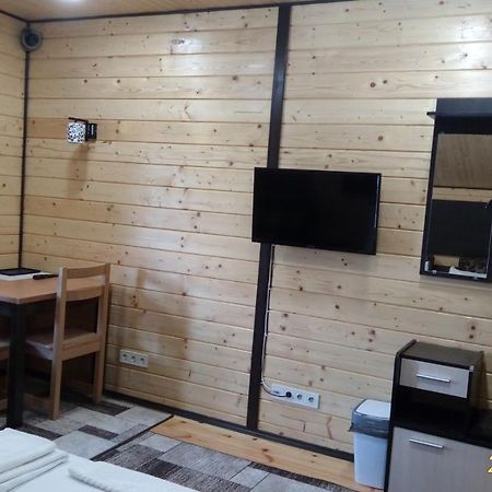 فندق Berezanفي  Life House المظهر الخارجي الصورة