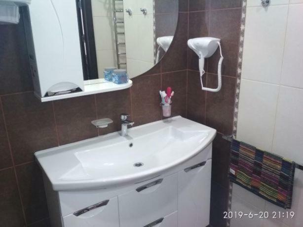 فندق Berezanفي  Life House المظهر الخارجي الصورة