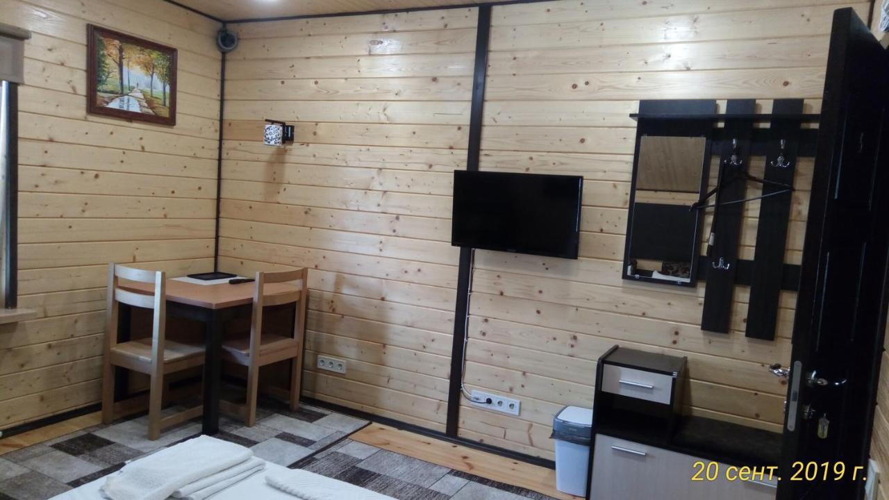 فندق Berezanفي  Life House المظهر الخارجي الصورة